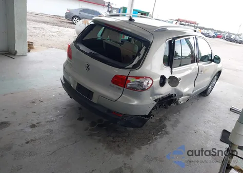 2012 Volkswagen Tiguan Se z USA, uszkodzony, nr VIN WVGAV7AX8CW570531